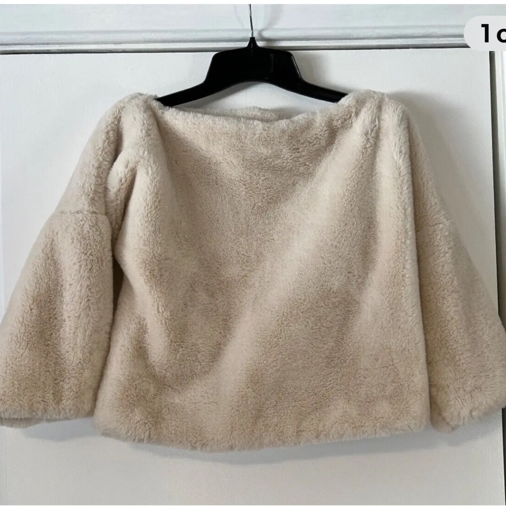 Tara Jarmon Cream Off-the-Shoulder Sweater